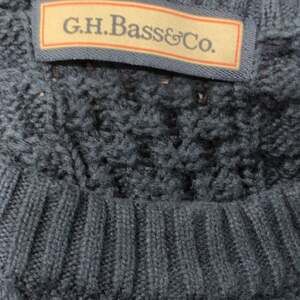 Vintage  Men's Blue Fisherman Cable Knit Sweater